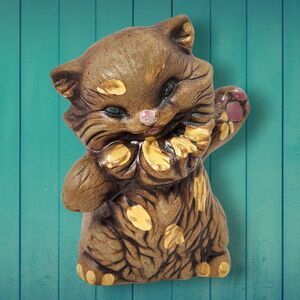 Vintage Ceramic Waving Cat Figurine Glossy Glaze Accents USA Marked Lucky #13